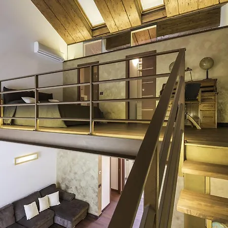 Navigli - Rentclass Corsaro アパート *
